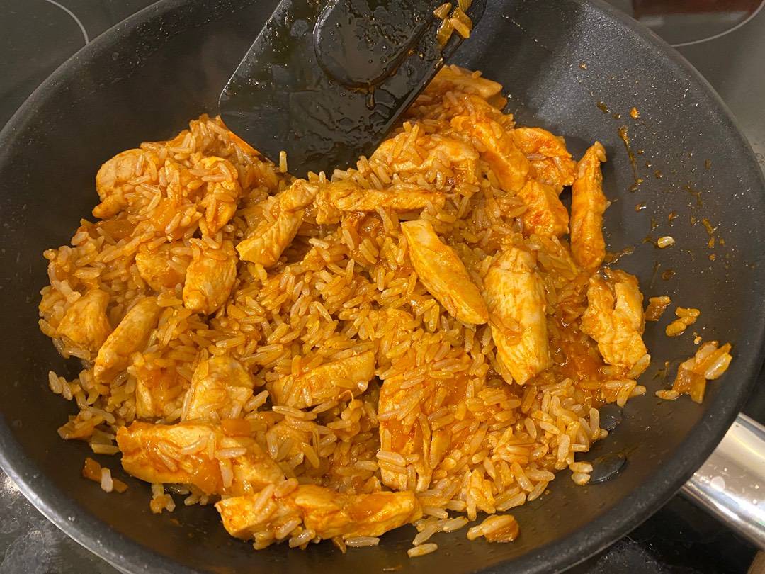Egyszerű rizses husi csirkemellből recept – főfotó