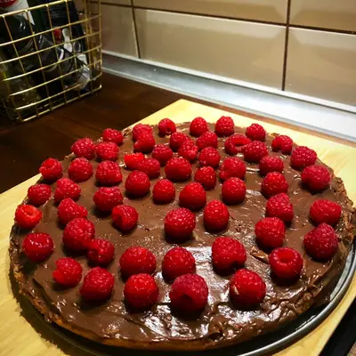 Piskóta nutellás mascarpone krémmel és málnával recept