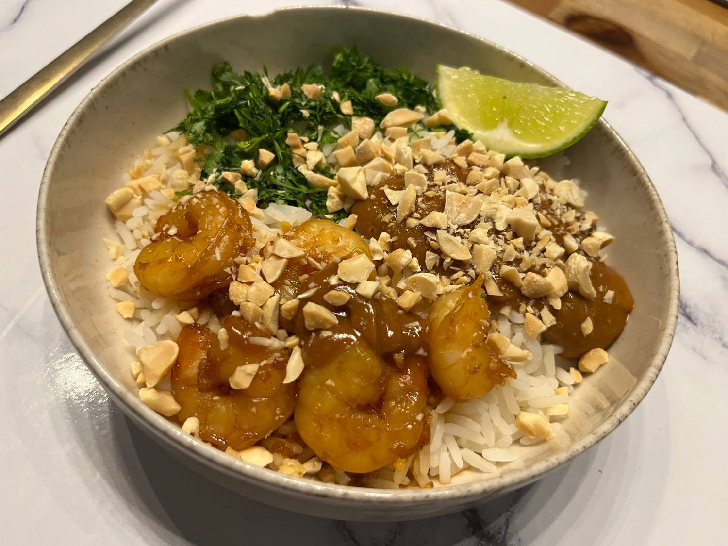 Thai mogyorós garnélås rizstål recept