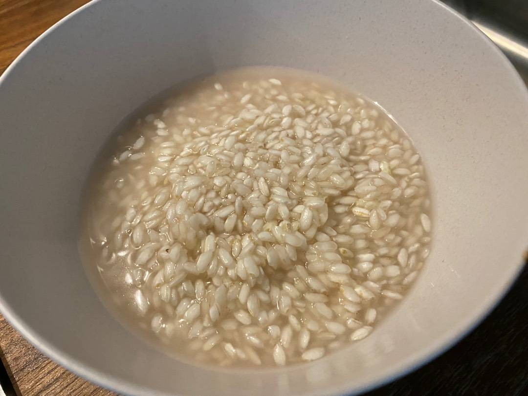 Gorgonzolás-zelleres rizottó pirított dióval recept – 6. lépés