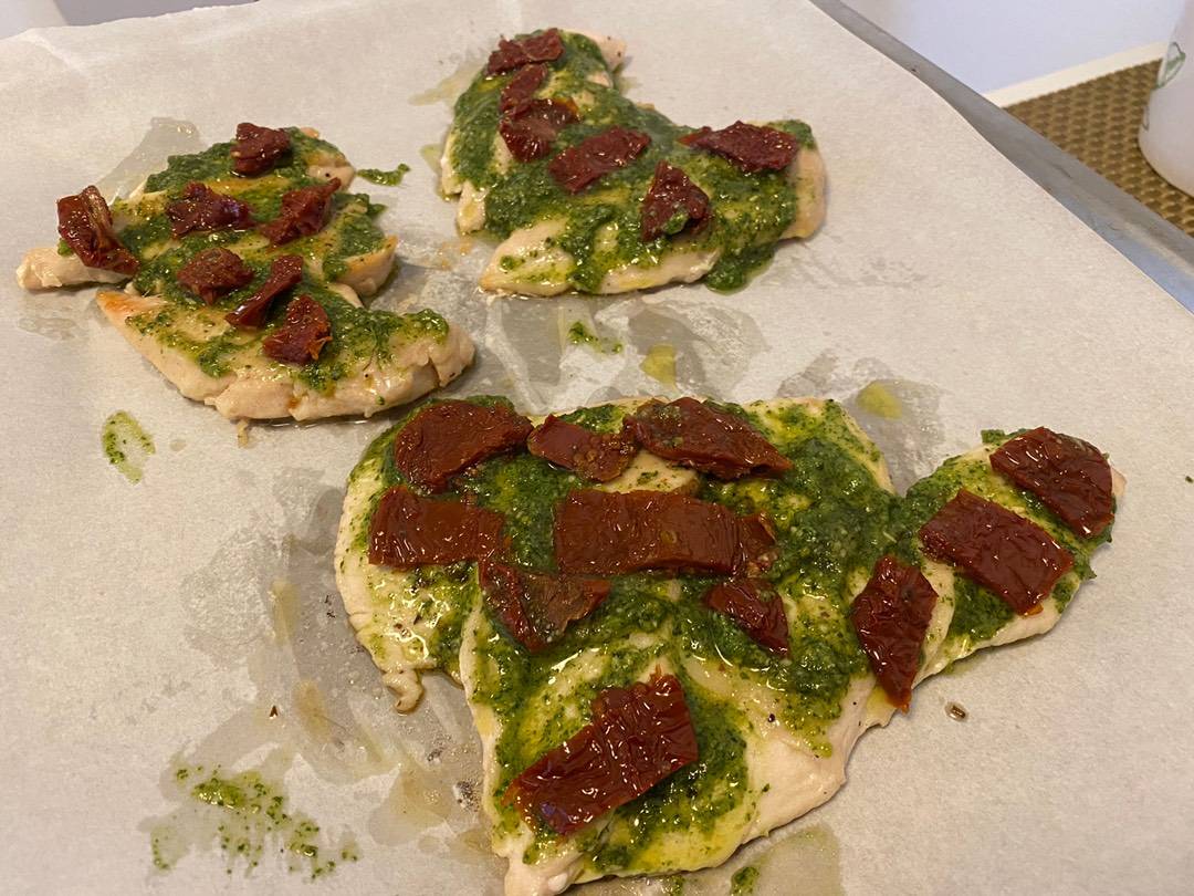 Pesztós csirke kuszkusszal recept – 4. lépés