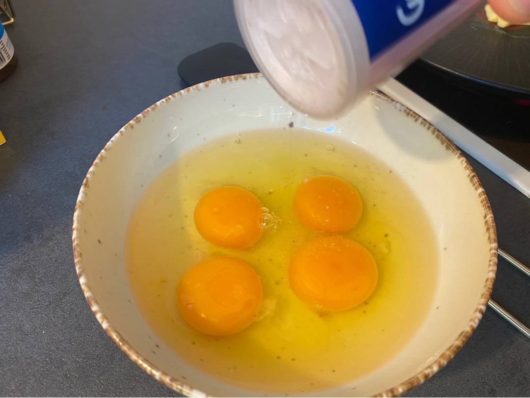 A tökéletes francia omlett recept – 1. lépés