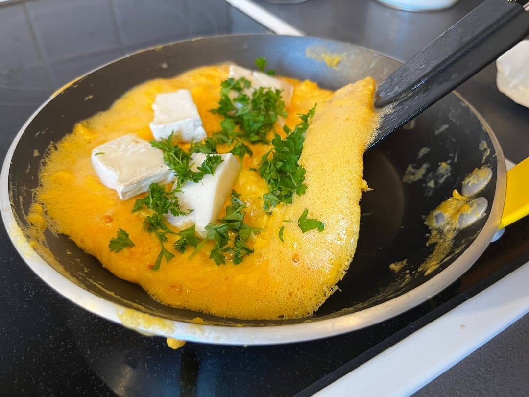 A tökéletes francia omlett recept – 6. lépés