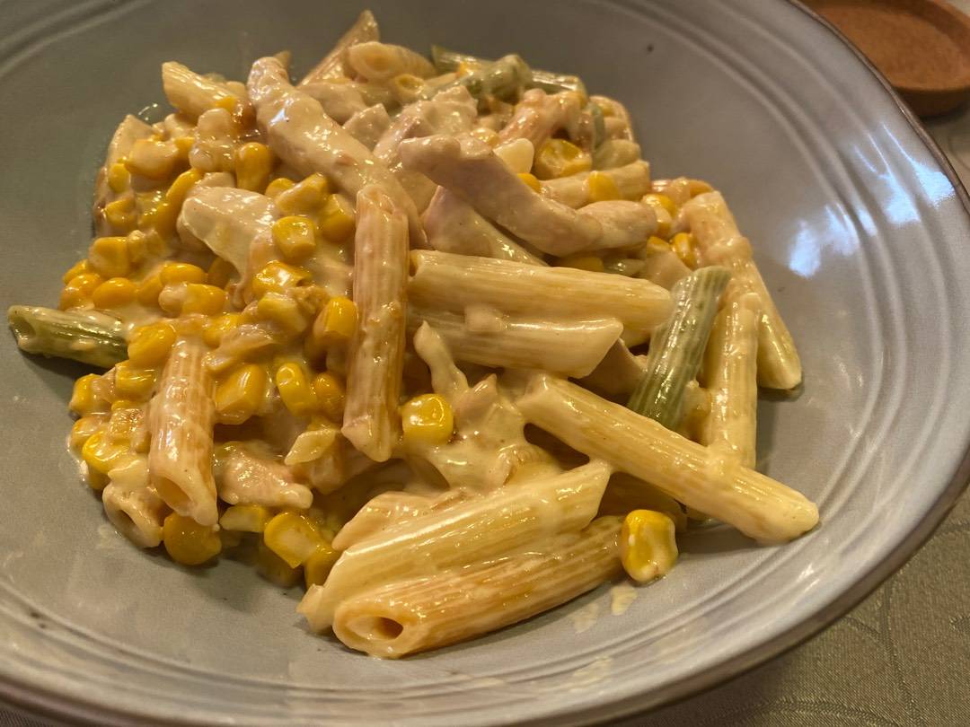 Egyszerű tejszínes-kukoricás csirkés penne recept – 10. lépés