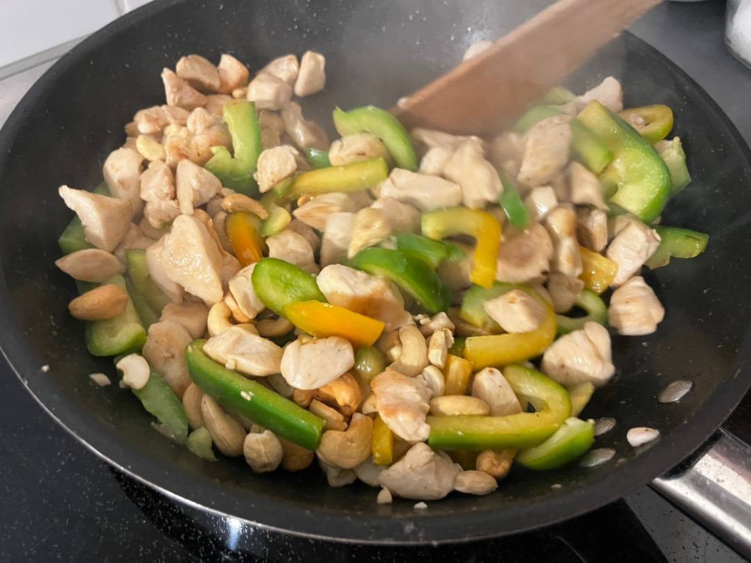 Ázsiai kesudiós csirke recept – 5. lépés