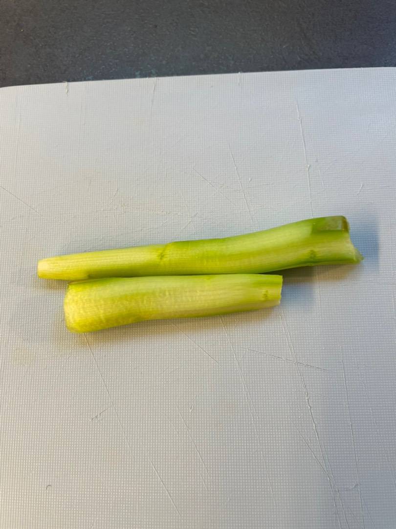 Penne pesto zöldspárgával recept – 1. lépés