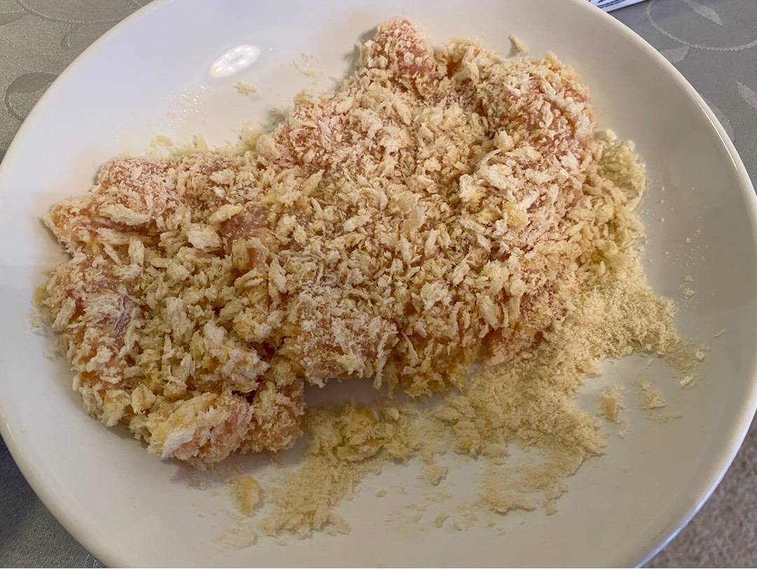 Egyszerű rántott csirkemell recept – 7. lépés