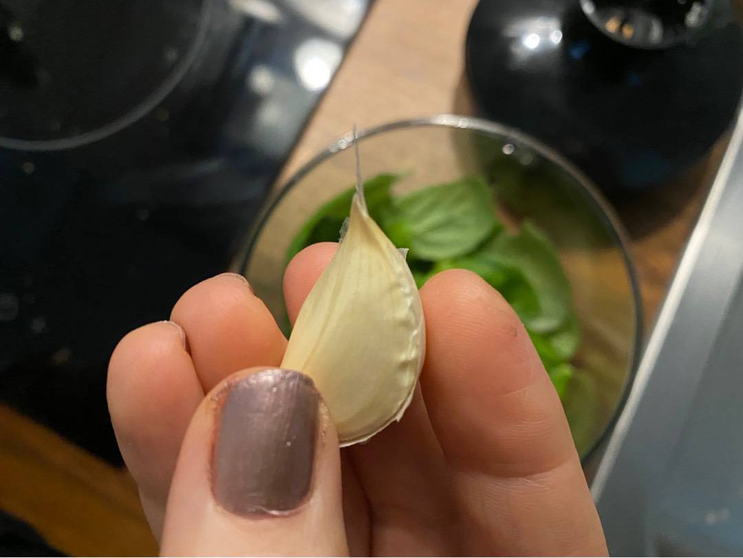 Házi pesztó recept – 2. lépés
