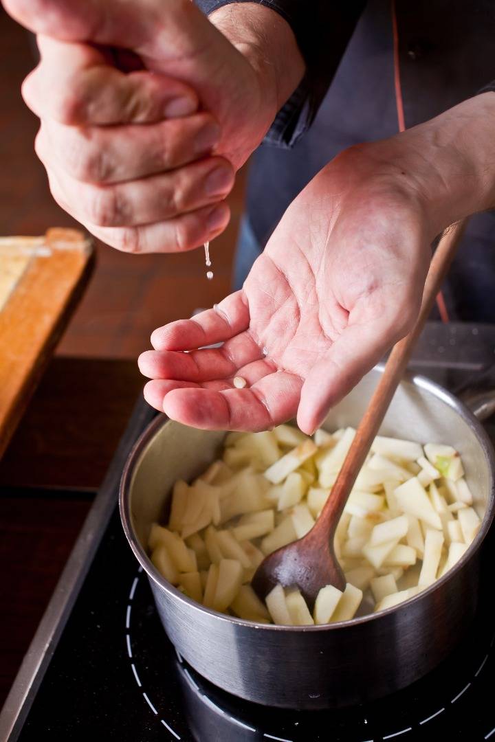 Almás pite sütés nélkül recept – 6. lépés