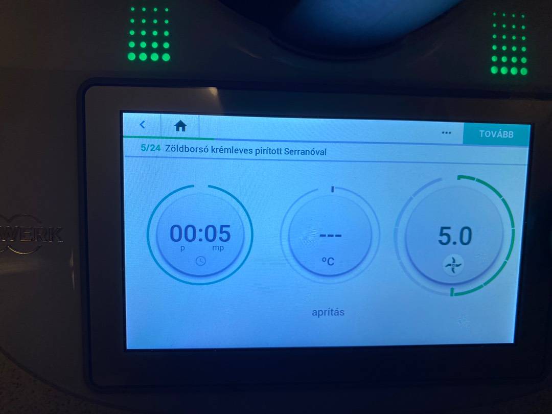 Fehérboros zöldborsó krémleves pirított Serrano sonkával Thermomixben recept – 2. lépés
