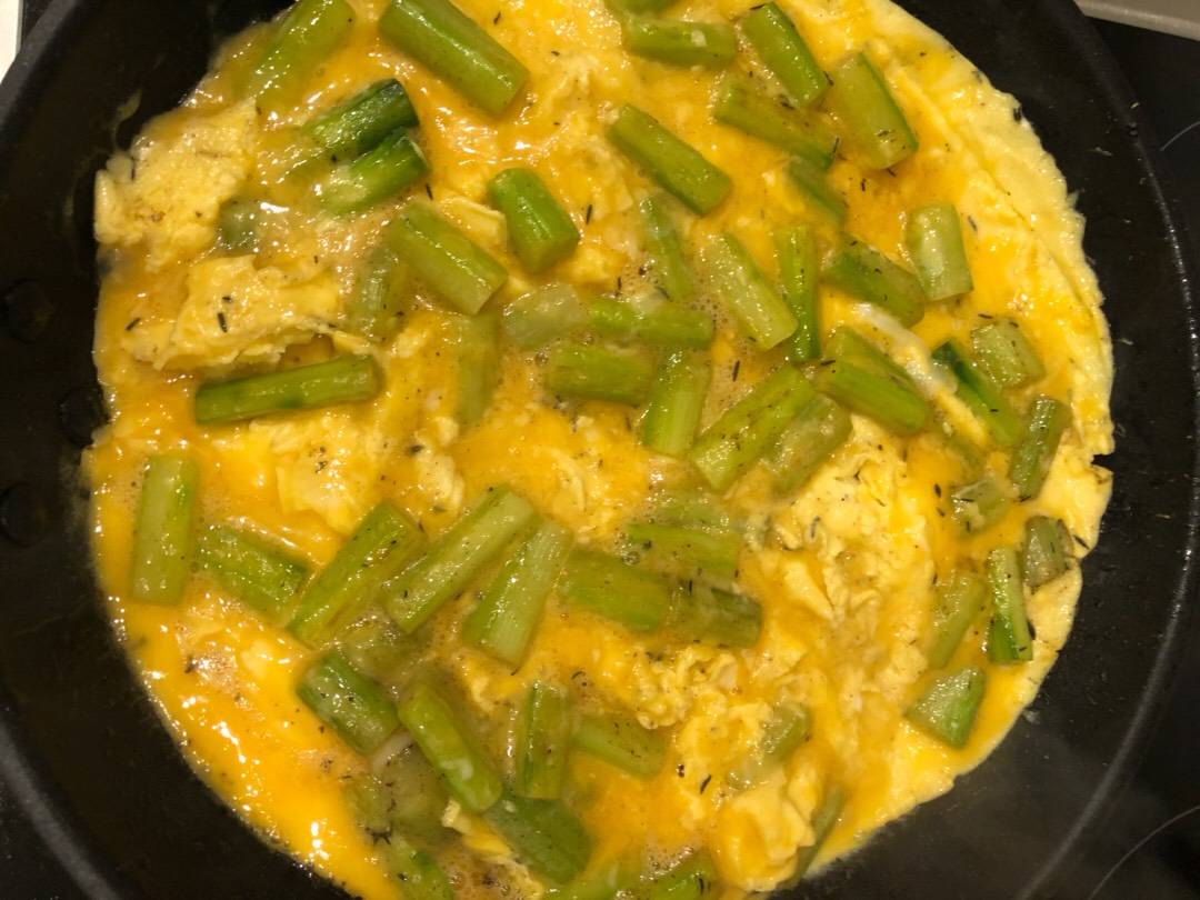 Tavaszi spárgás omlett recept – 6. lépés