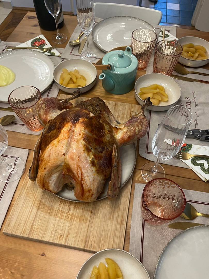 Karácsonyi egész, töltött, gesztenyés bébipulyka recept – 19. lépés