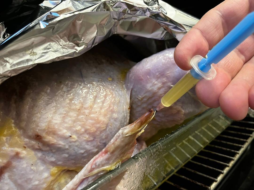 Karácsonyi egész, töltött, gesztenyés bébipulyka recept – 16. lépés