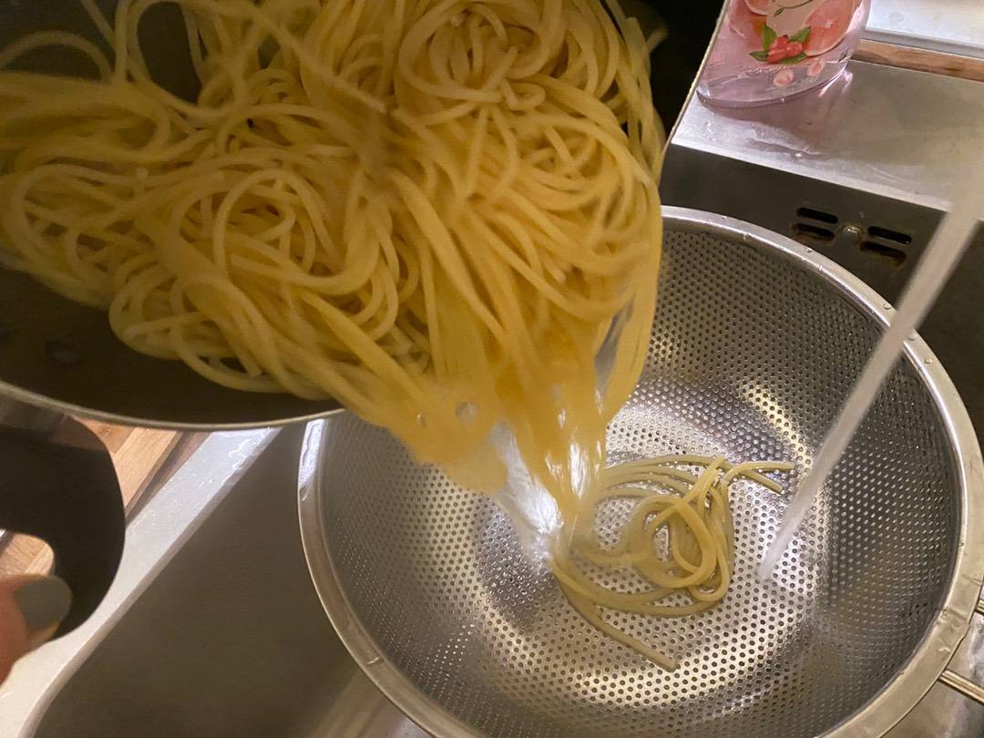 Paradicsomos-garnélás spaghetti recept – 7. lépés