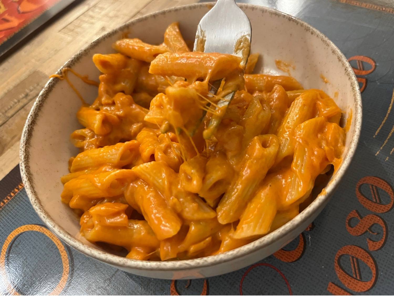 Szuper gyors sajtos-paradicsomos penne recept – 8. lépés