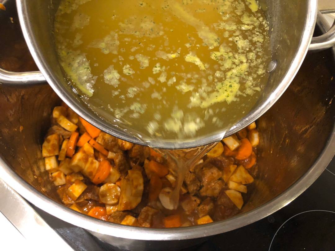 Tradicionális gulyásleves recept – 17. lépés