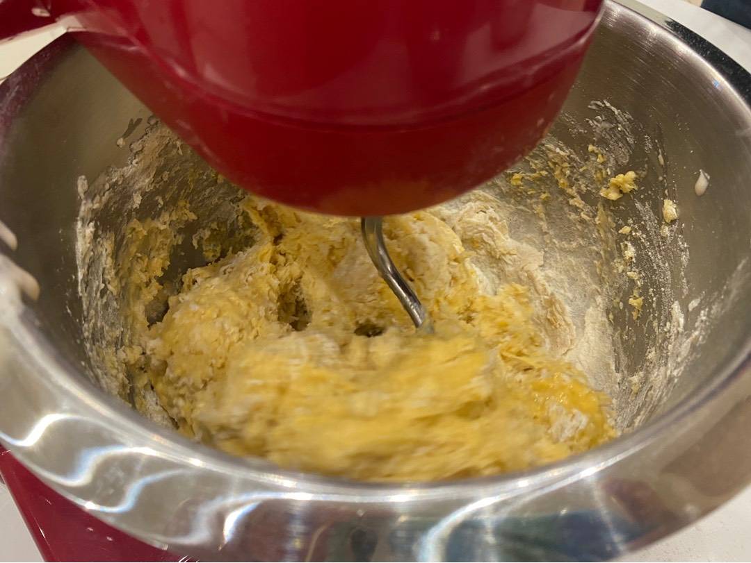 A legjobb farsangi fánk (szalagos) recept – 2. lépés