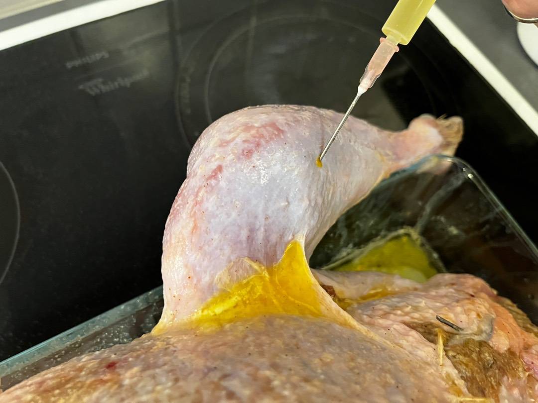 Karácsonyi egész, töltött, gesztenyés bébipulyka recept – 17. lépés