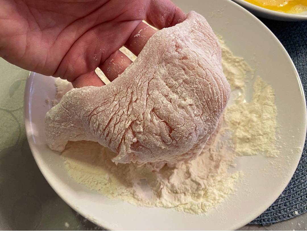 Egyszerű rántott csirkemell recept – 5. lépés