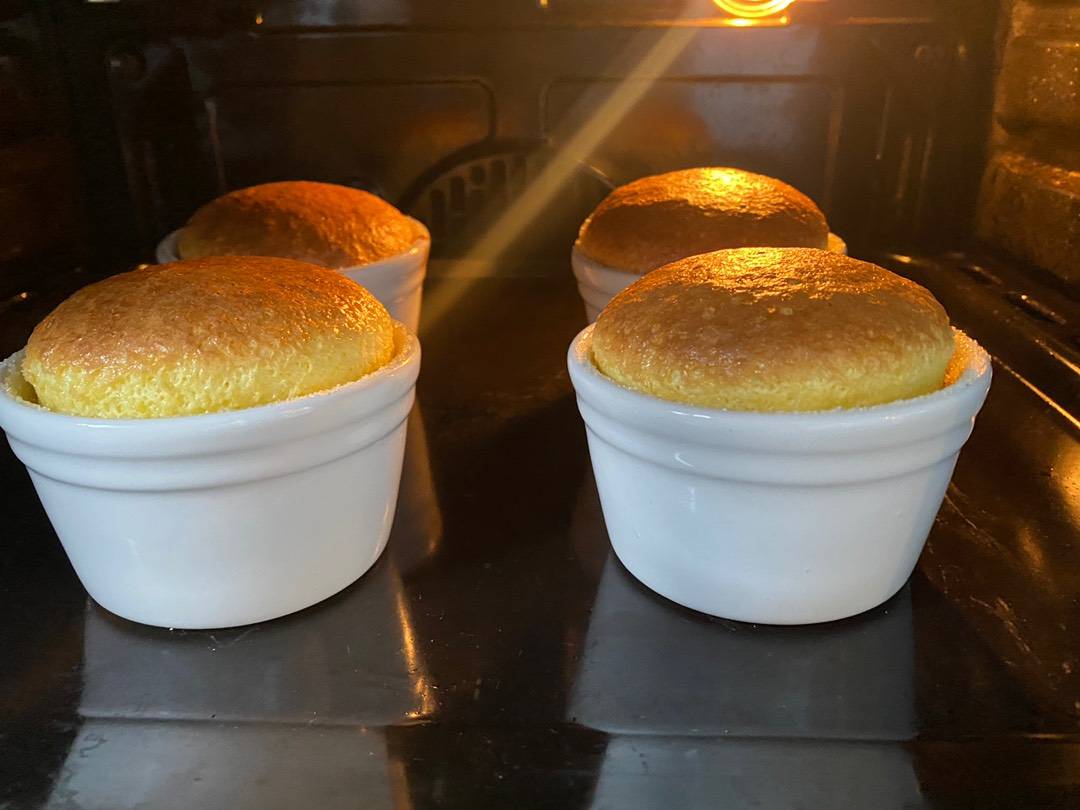 Tökéletes fehércsokoládé szufflé recept – 10. lépés