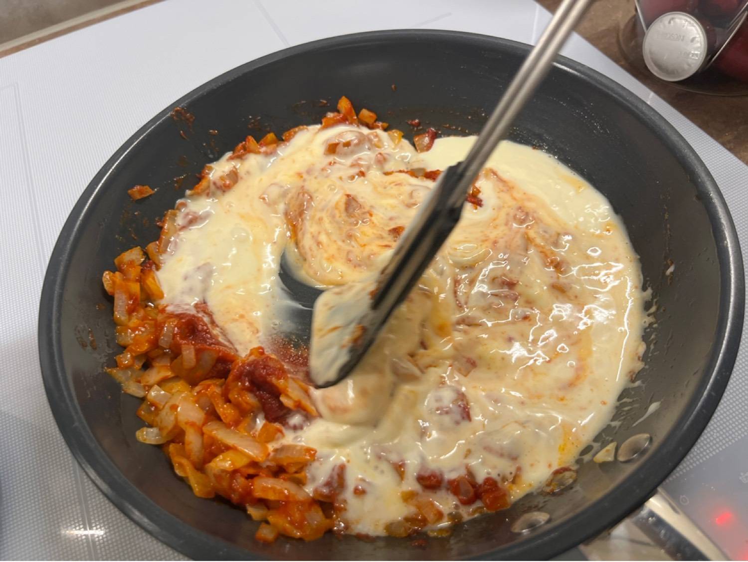 Szuper gyors sajtos-paradicsomos penne recept – 4. lépés