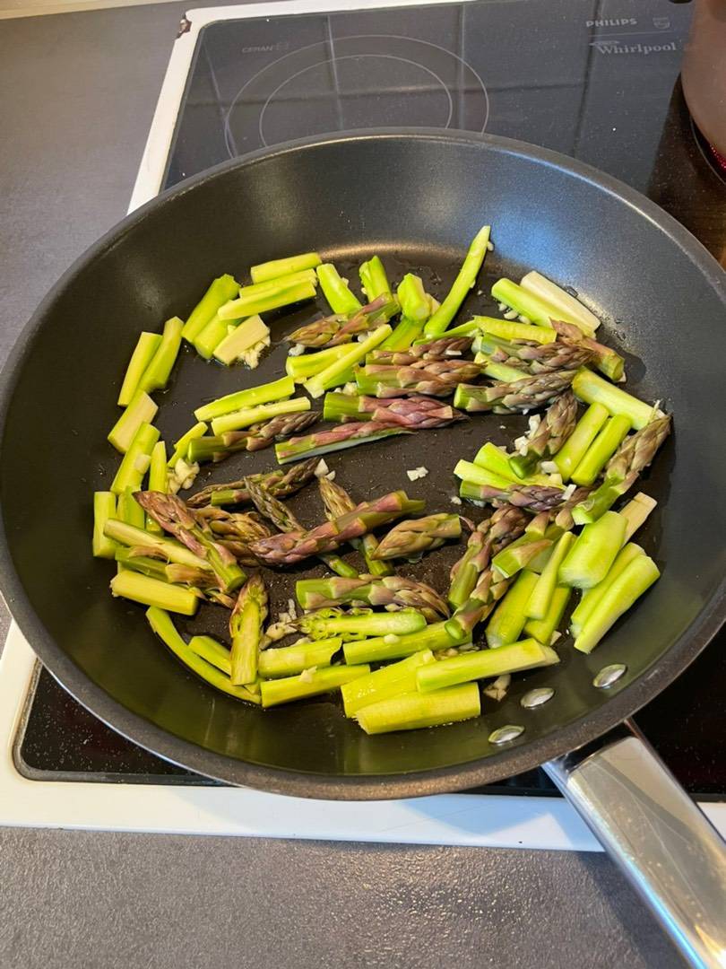 Penne pesto zöldspárgával recept – 6. lépés