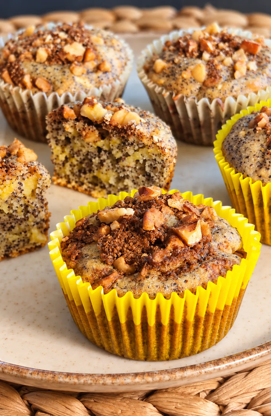 Mákos-diós muffin ropogós diótetővel – Mónika módra – főfotó