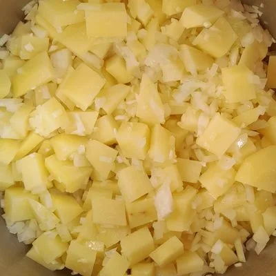 Chilis zöldborsós burgonyaleves keletiesen 🌶 🍲 – 4. lépés