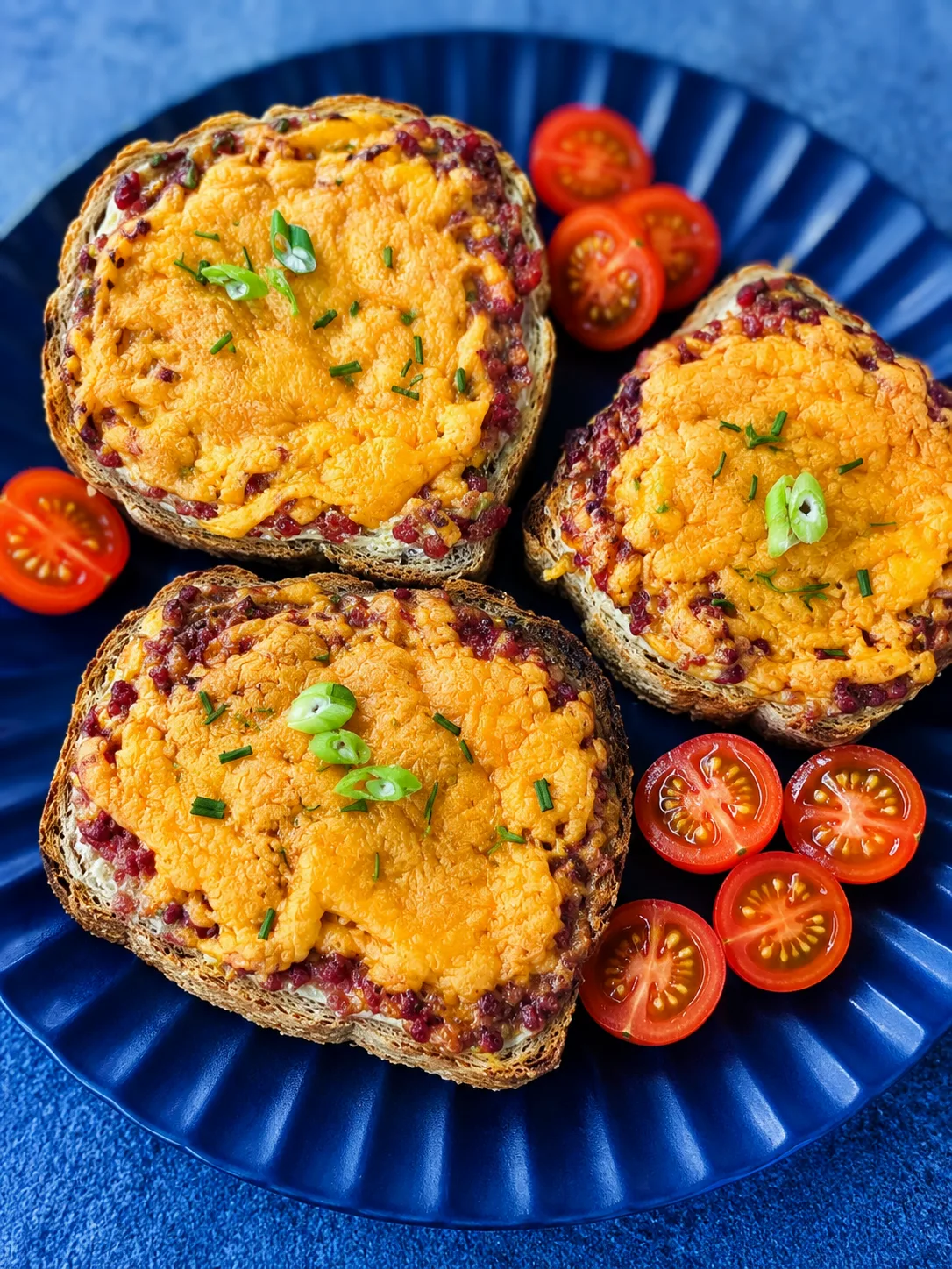Tejfölös-baconös sajtos melegszendvics – főfotó