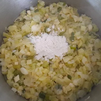 Tejszínes újhagyma krémleves Bercy módra 👌 – 7. lépés