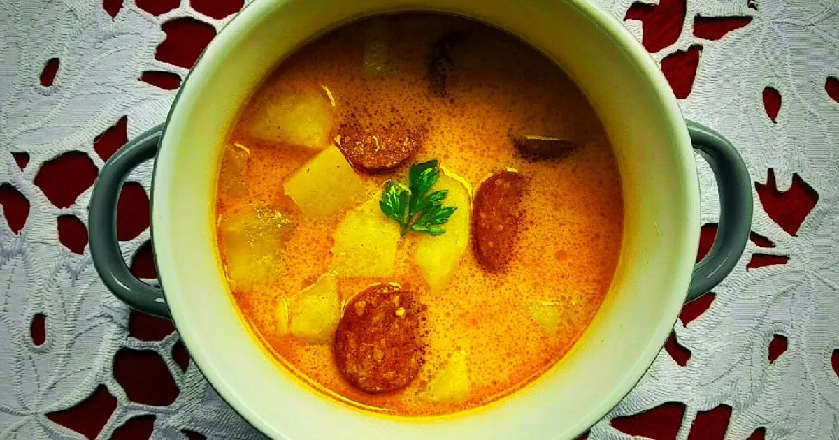 Kolbászos krumplileves gyerekeknek 👌 recept fotó