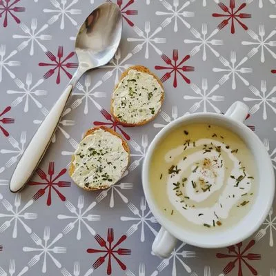 Vichyssoise-fűszervajas bagettel 🇨🇵 👌 – 9. lépés