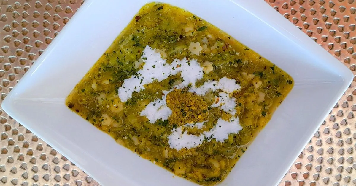 Tárkonyos cukkinileves pestóval 🏖 👌 recept fotó