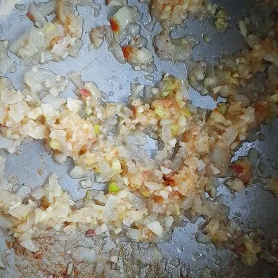 Mustáros burgonyakrémleves baconnel és pirított hagymával 👌 – 2. lépés