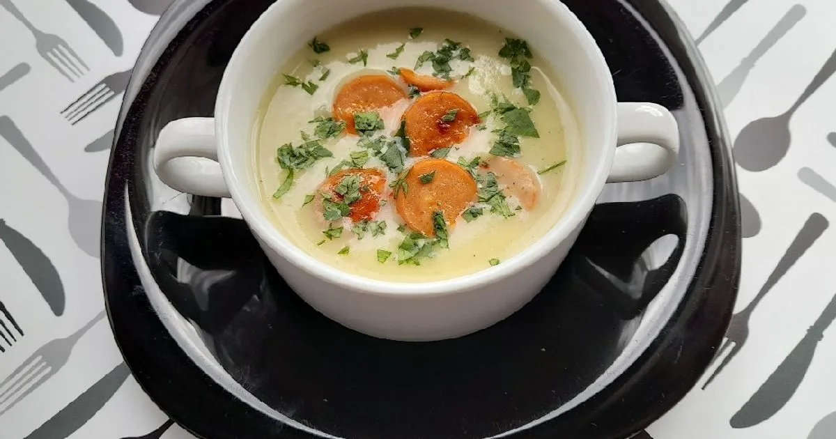 Tejszínes újhagyma krémleves Bercy módra 👌 recept fotó