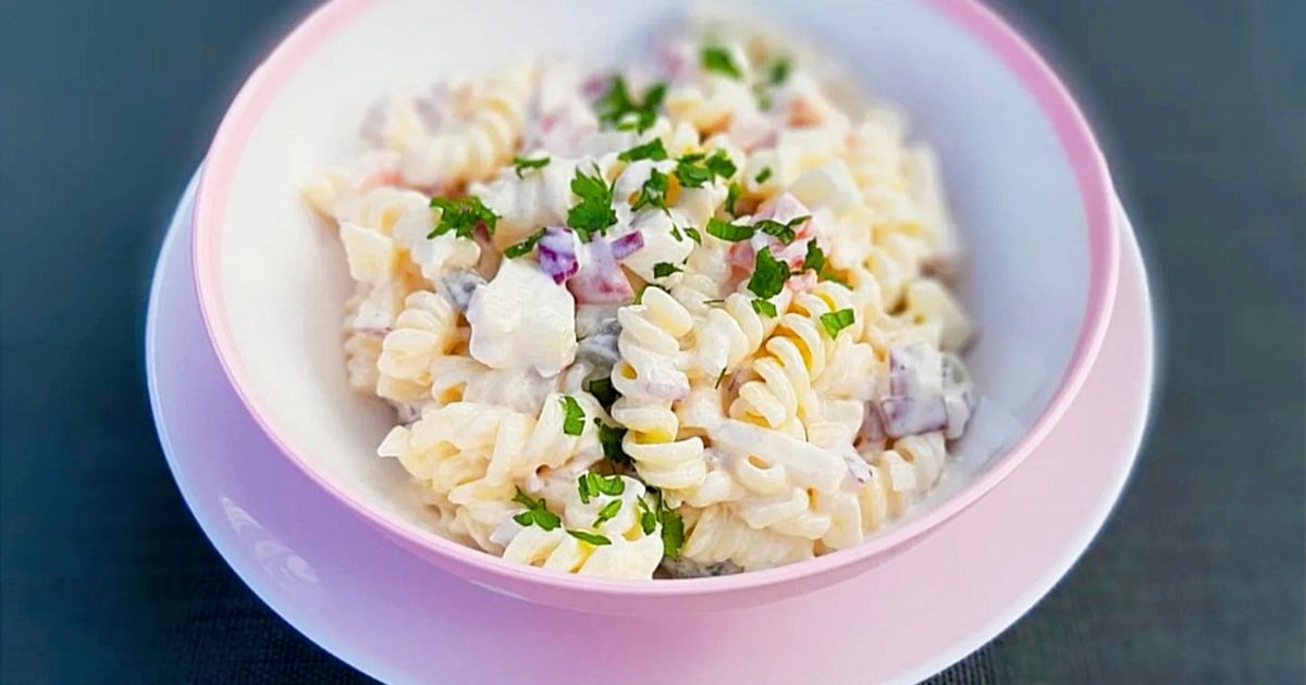 Húsmentes-tésztasaláta recept fotó