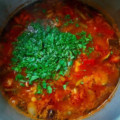 Mediterrán zöldségleves sajtos-joghurtos pitával 🍅👌 – 6. lépés