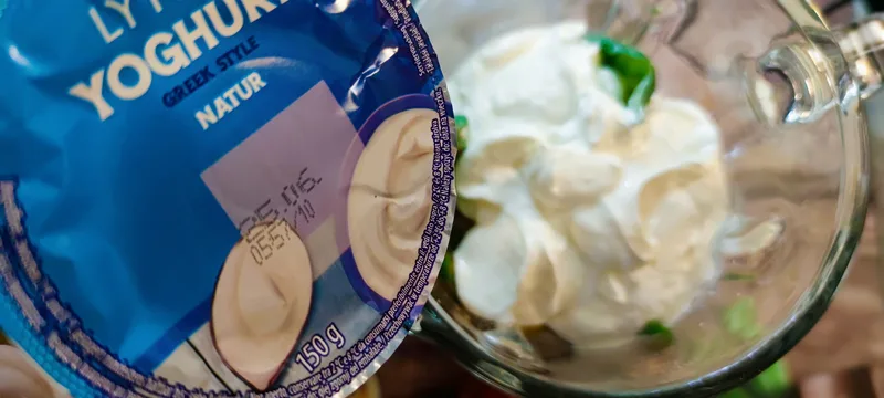 Bazsalikomos őszibarack- és szőlőkrémleves Mónika módra – 4. lépés