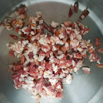 Baconos zöldborsóleves majoránnás túrógombóccal 👌 – 2. lépés