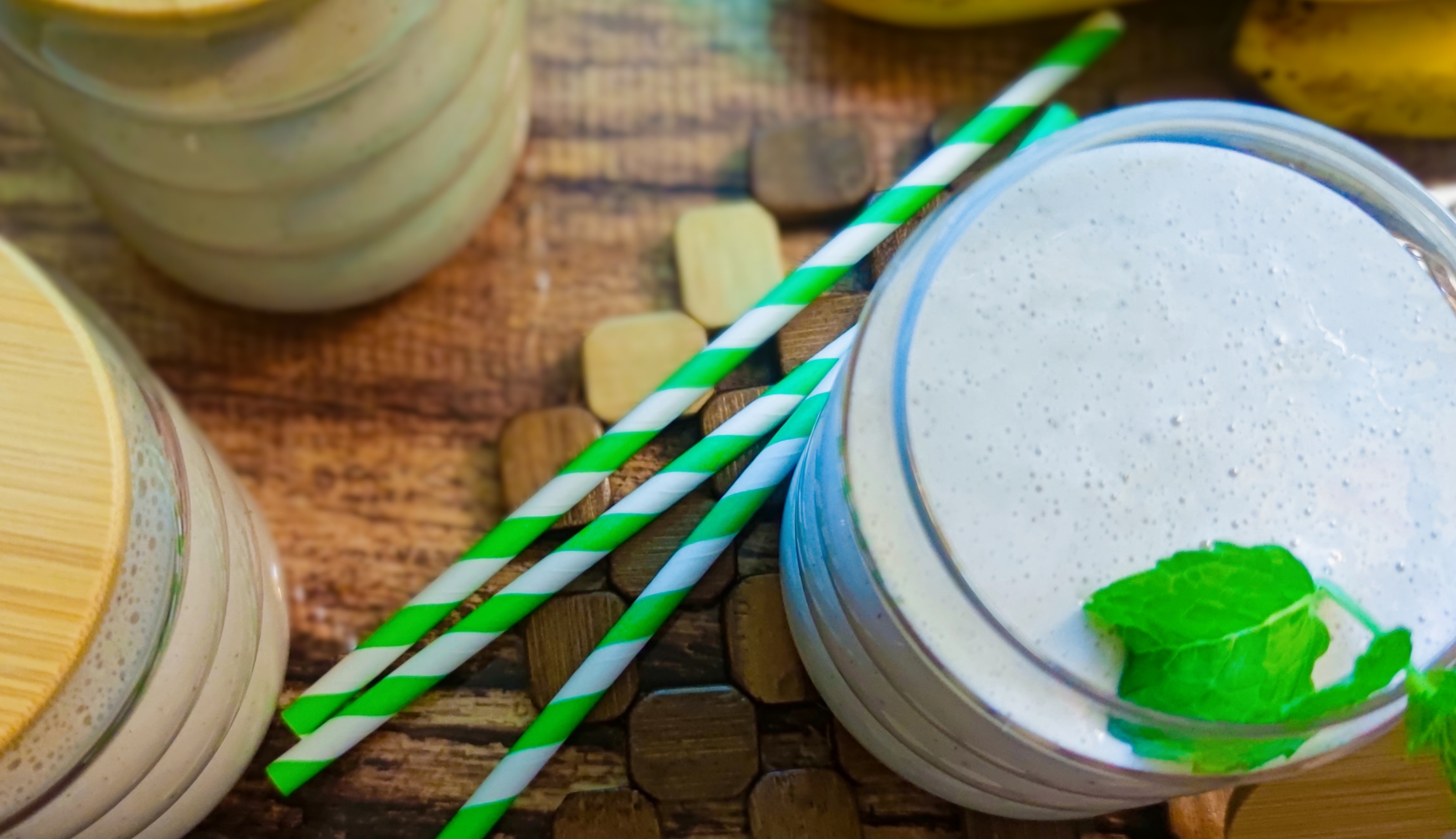 Bársonyos banán smoothie vaníliával és mézzel recept fotó