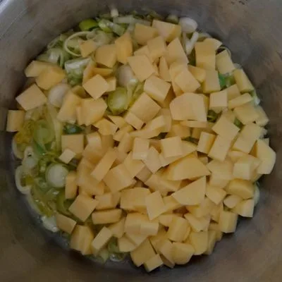 Vichyssoise-fűszervajas bagettel 🇨🇵 👌 – 5. lépés