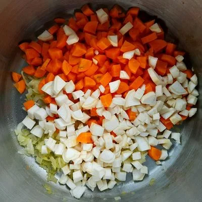 Marokkói sütőtökös zöldségleves 🎃👌 – 2. lépés