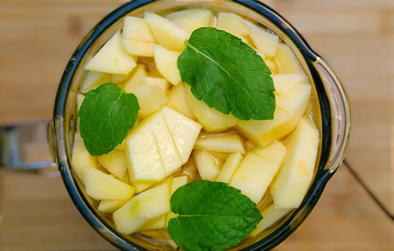 Kiwi–zöldalma frissítő – Mónika módra – 3. lépés