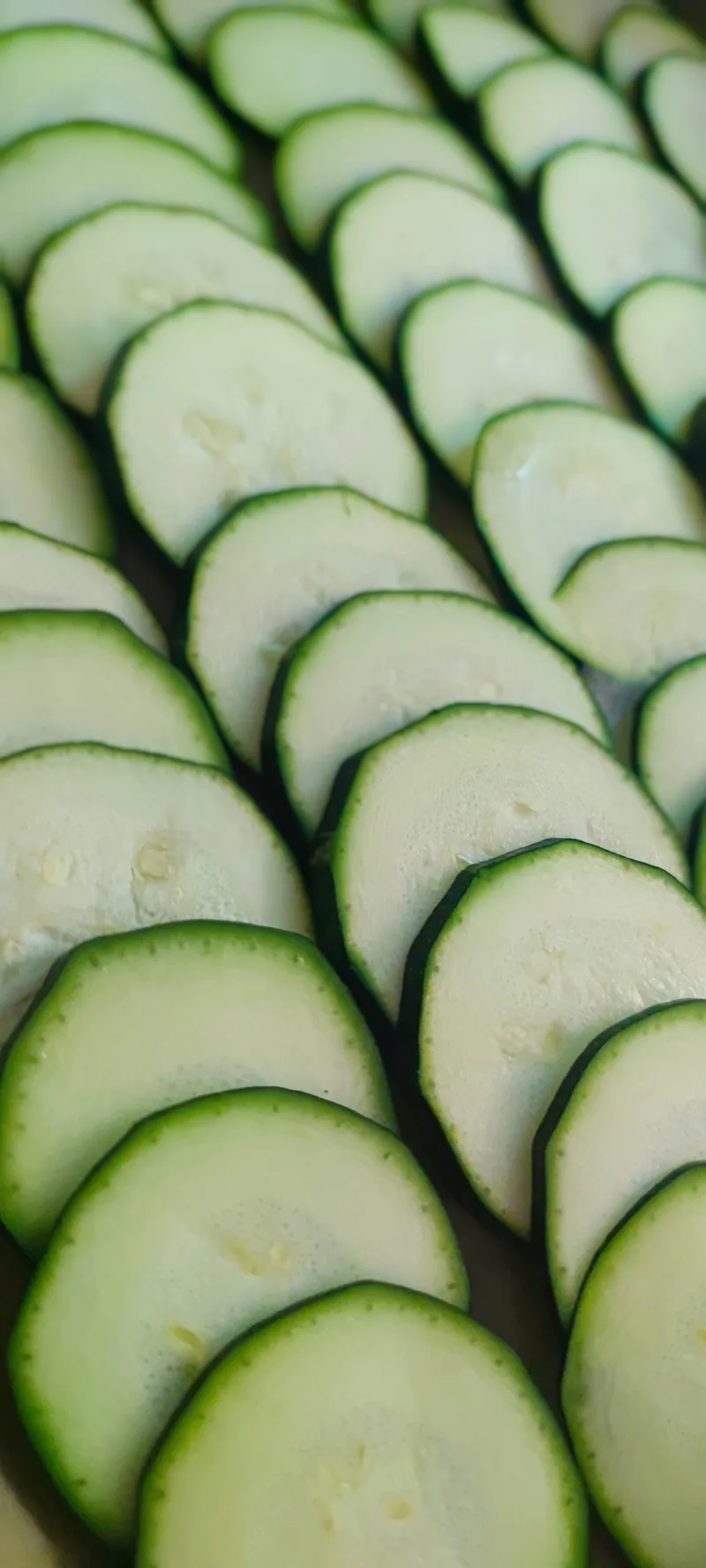 Krémes - fokhagymás cukkinitekercs ropogós hagymával ( Keto - barát vacsora) – 1. lépés