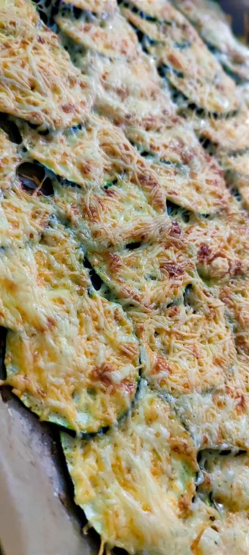 Krémes - fokhagymás cukkinitekercs ropogós hagymával ( Keto - barát vacsora) – 2. lépés