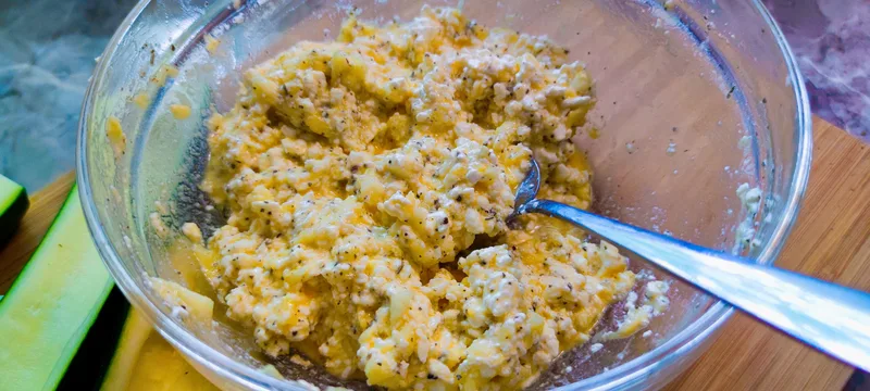 Mónika-féle Mediterrán Cukkinihajók – 2. lépés
