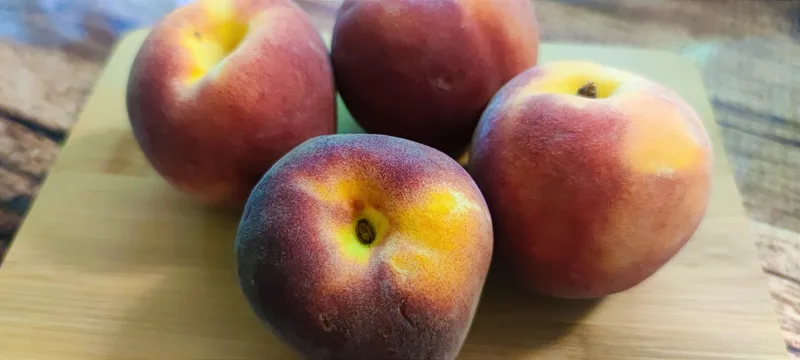 Őszibarack–méz–lime bourbon koktél Mónika módra – 1. lépés