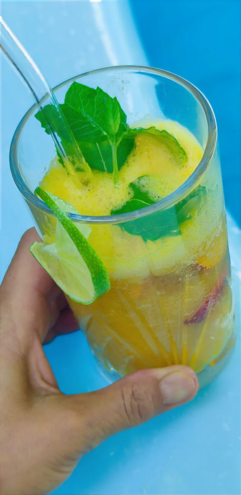 Őszibarack–méz–lime bourbon koktél Mónika módra – 4. lépés