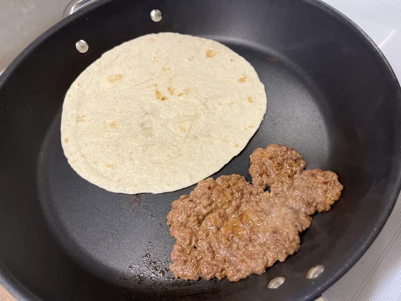 Ropogós mexikói marhaburger – 4. lépés